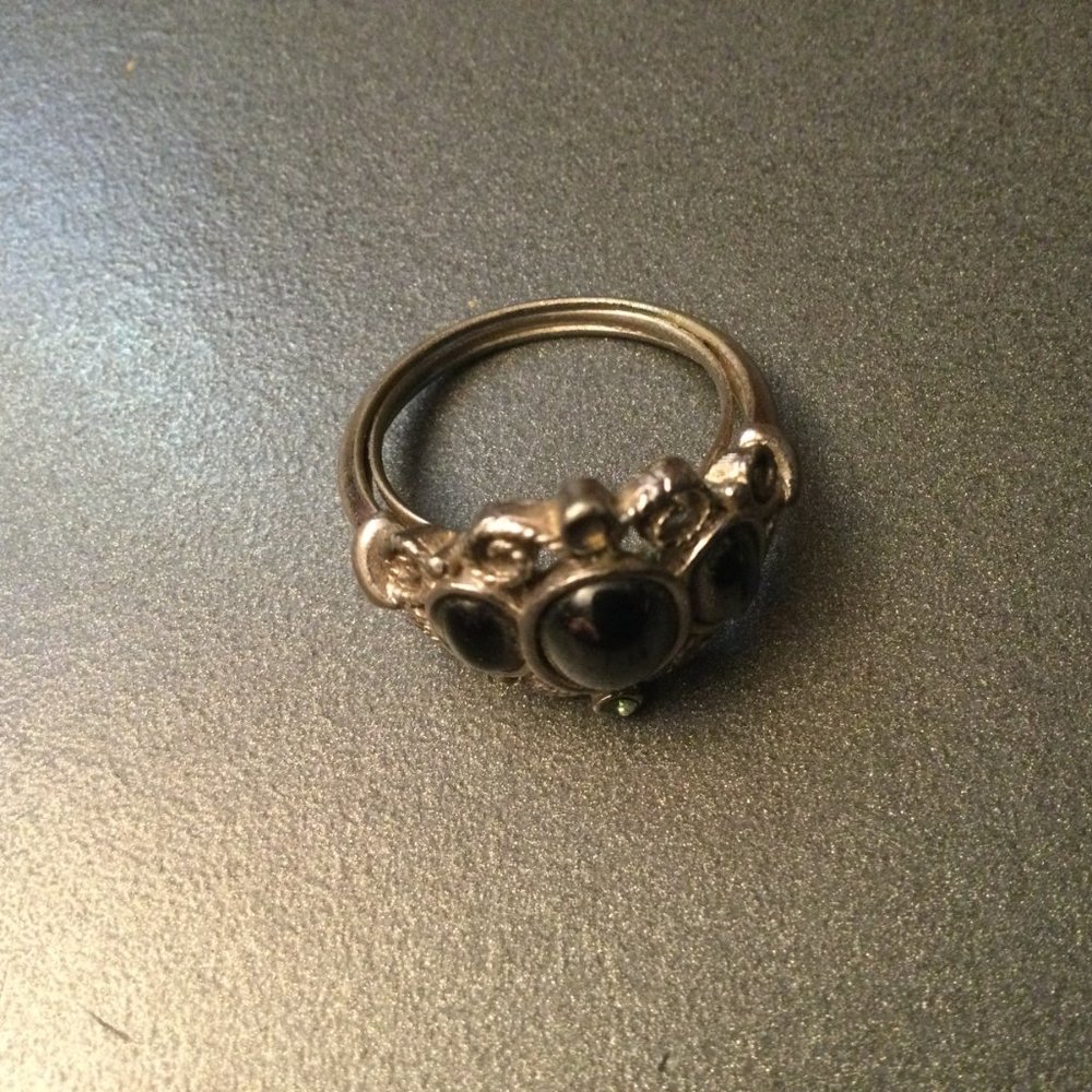 Avon Obsidian? Ring Size 9.5 Jewelry vintage 1 missing small stone - Picture 7 of 9